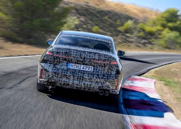 BMW Série 3 em fase final de testes