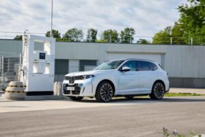 Produção do BMW iX5 Hydrogen: autonomia surpreendente de 750 km