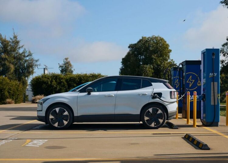 Veículos elétricos em locação