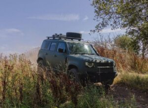 Jaguar Land Rover Retoma a Produção Militar do Defender