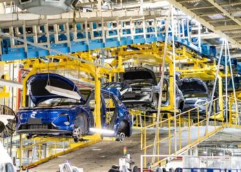 Geely EX5 EM-i em produção no Brasil