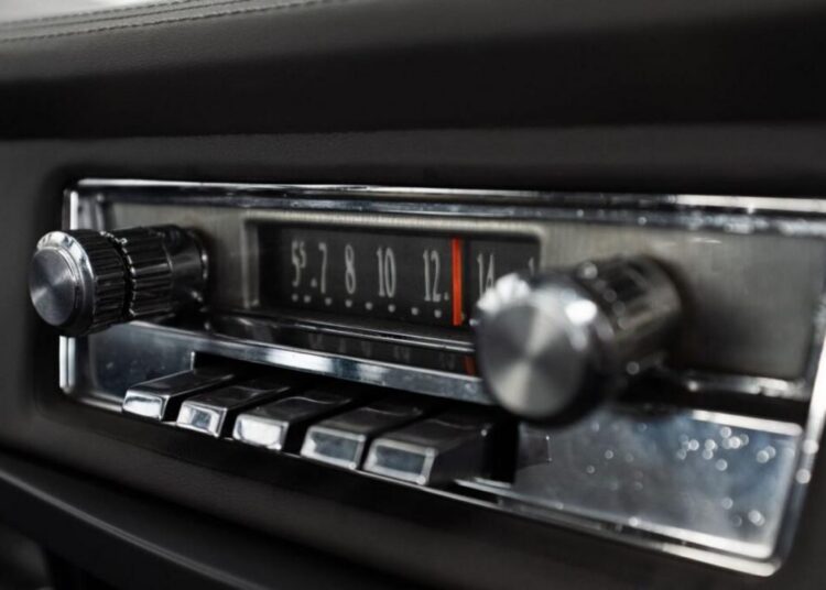 Rádio AM nos carros