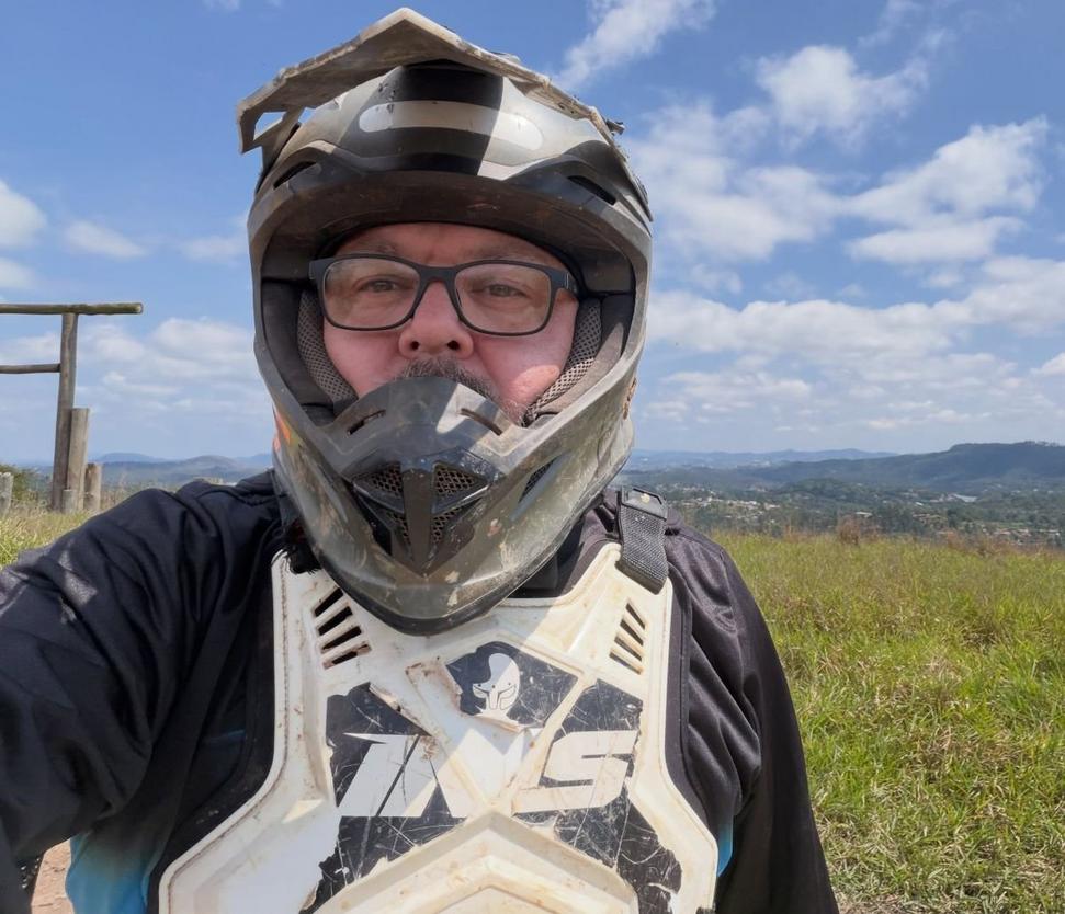 Trilhas de moto na Serra da Cantareira