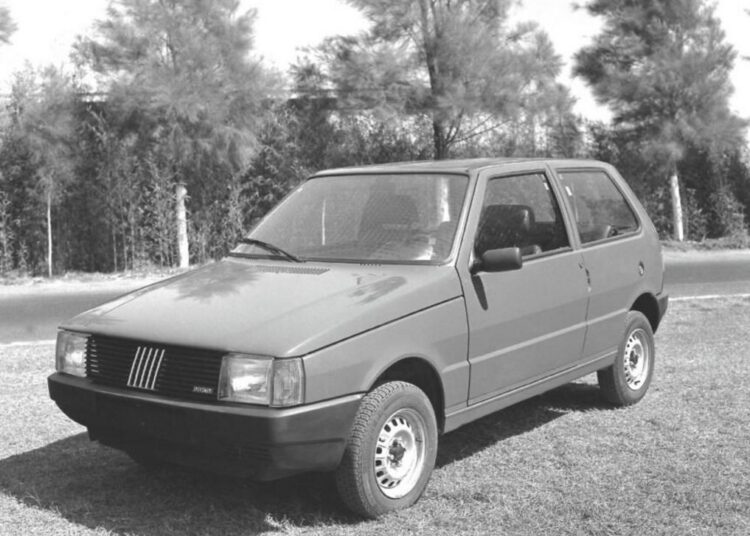 Fiat Uno em produção