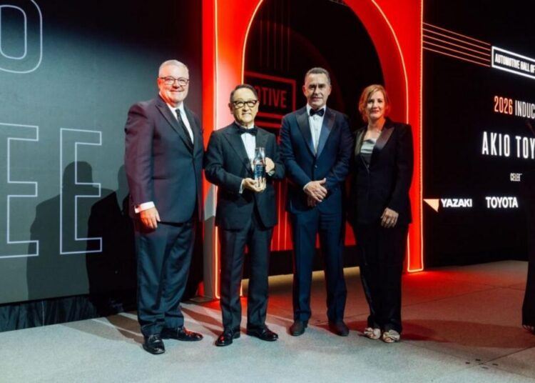 Akio Toyoda recebe homenagem no Automotive Hall of Fame