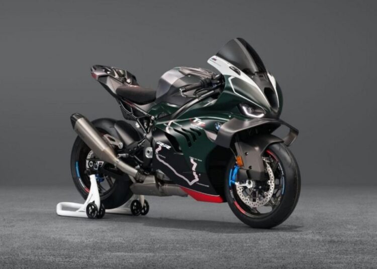 BMW M 1000 RR edição limitada Isle of Man TT
