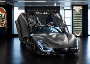 Alfa Romeo 33 Stradale Perla Nera