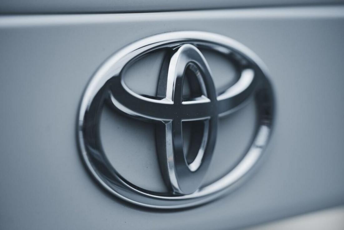 Enchentes afetam fábricas da Toyota