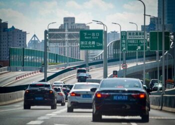 Imagem ilustrativa de fiscalização automotiva na China
