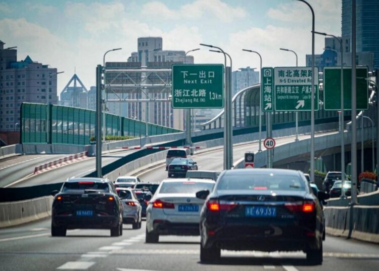 Imagem ilustrativa de fiscalização automotiva na China