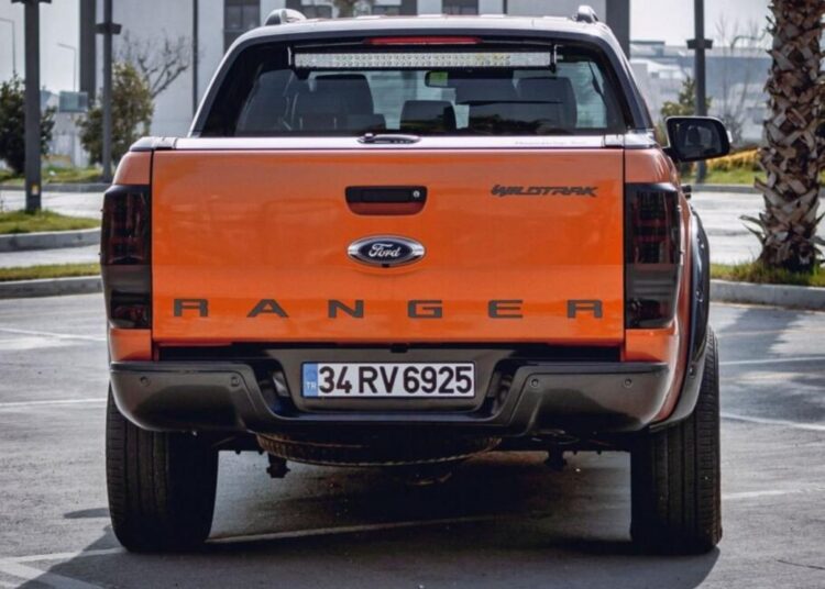 Câmera de ré da Ford Ranger 2026 em recall