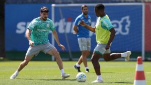 Palmeiras se prepara intensamente para confronto com Botafogo