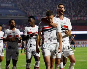 São Paulo busca quebrar jejum de vitórias no Brasileiro