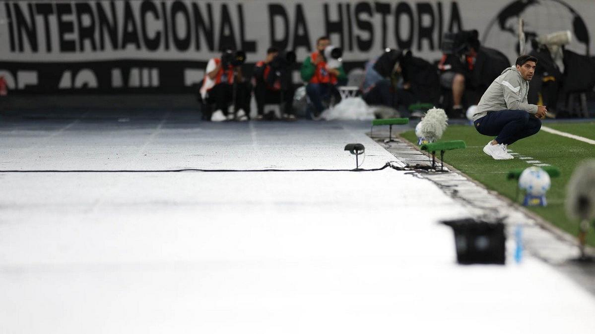 Abel Ferreira durante entrevista coletiva