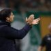 Abel Ferreira observa jogo do Palmeiras