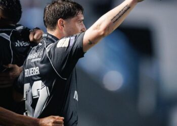 Partida entre Santos e Cruzeiro na Vila Belmiro