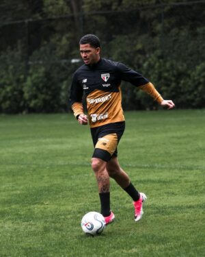 Luciano reforça São Paulo antes do embate com Boca Juniors