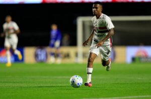 São Paulo é eliminado após empate frustrante contra o Boca