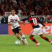 Zagueiro Osorio em ação pelo São Paulo