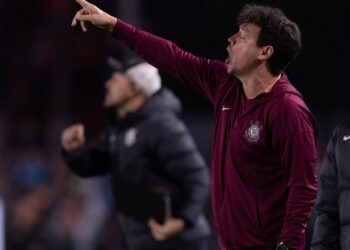 Corinthians enfrenta Estudiantes na Copa Libertadores