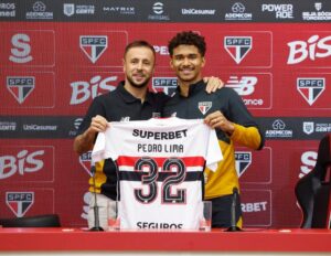 Pedro Lima emociona ao retornar ao São Paulo após reverso
