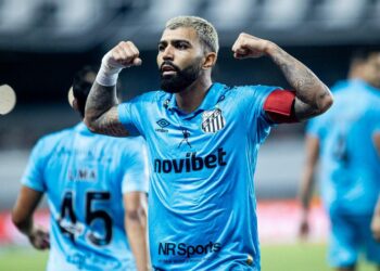 Gabigol em ação pelo Santos