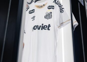 Logotipo do Santos e Adidas juntos