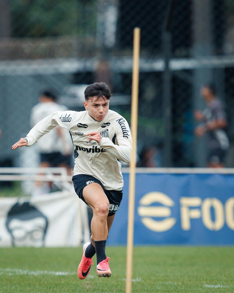 Treino do Santos no CT Rei Pelé