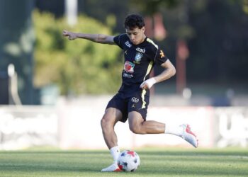 Gabriel Bontempo durante treinamento da Seleção