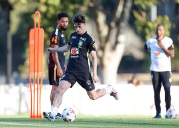Breno Bidon jogando pelo Corinthians