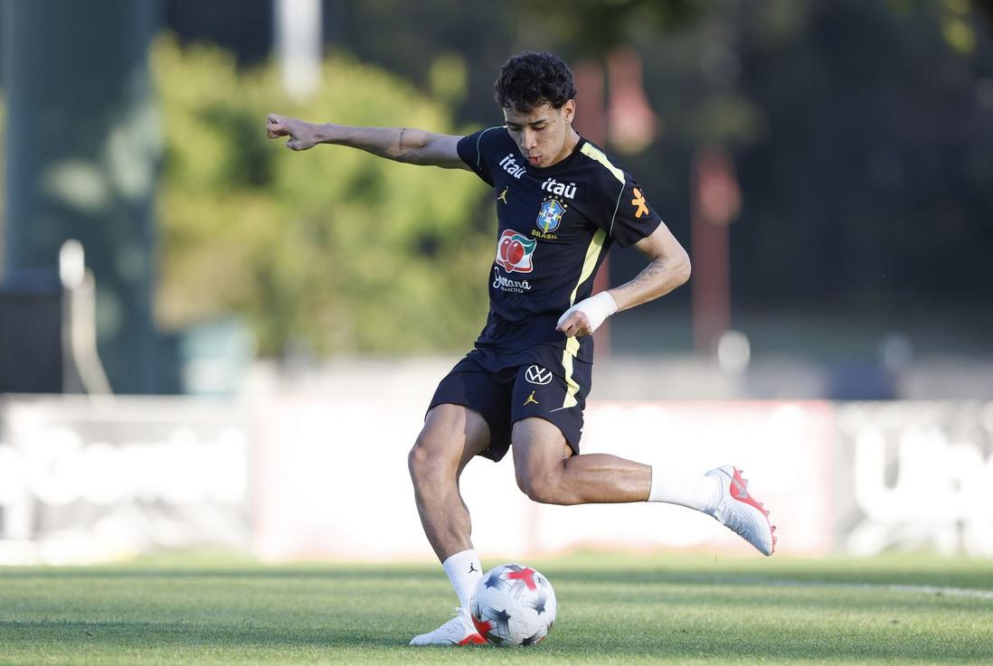 Atletas em ação durante competição