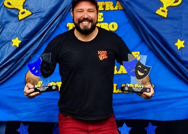 Companhia municipal Caravana Fagulha de Hortolândia é premiada em festivais de teatro do estado de São Paulo