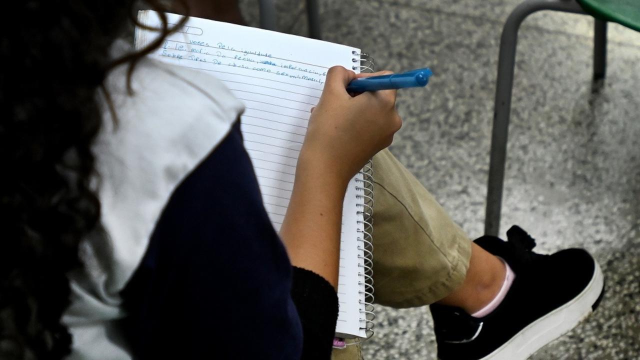 Iniciativa com estudantes reúne música, poesia e artes visuais