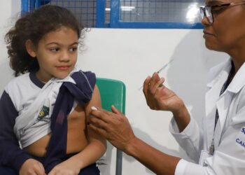 Servidores em atendimentos de saúde, palestras educacionais e ampliação de unidades de saúde