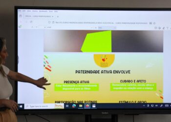 Curso aborda orientações legais e cuidados para chegada de filho