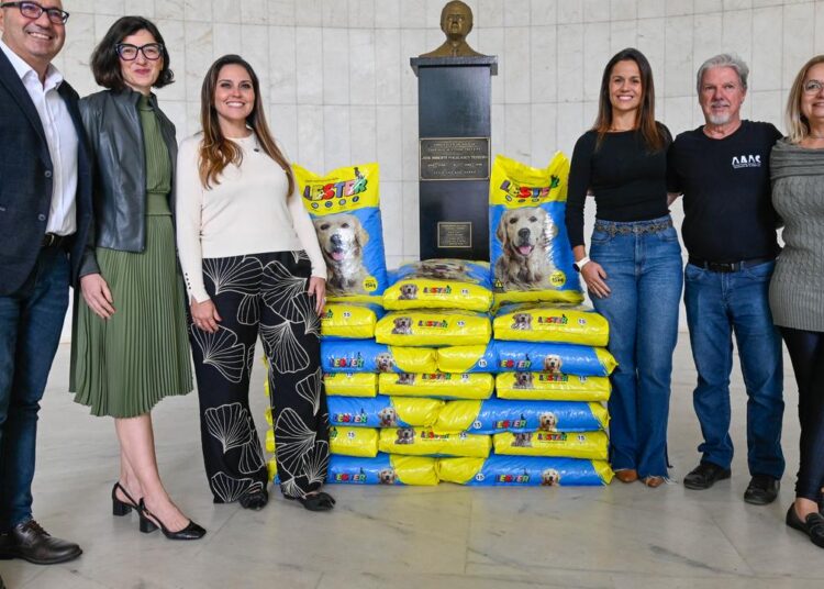 Paço Municipal será um ponto de arrecadação de ração até sábado, 19 de setembro