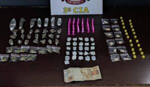 Polícia prende homem com drogas durante abordagem no Jardim Nova América