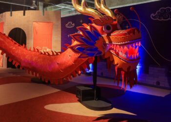Experiência imersiva e sensorial que destaca a Grande Muralha da China com tecnologia e história