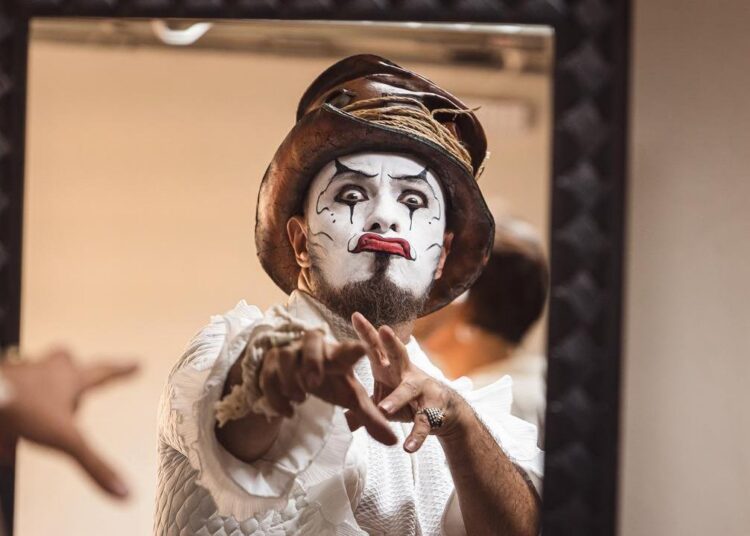 Fernando Anitelli, do grupo Teatro Mágico, é atração da Semana Cultural de outubro de Hortolândia