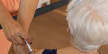 Hortolândia passa a oferecer vacina “Pneumo 20” para idosos acima de 85 anos