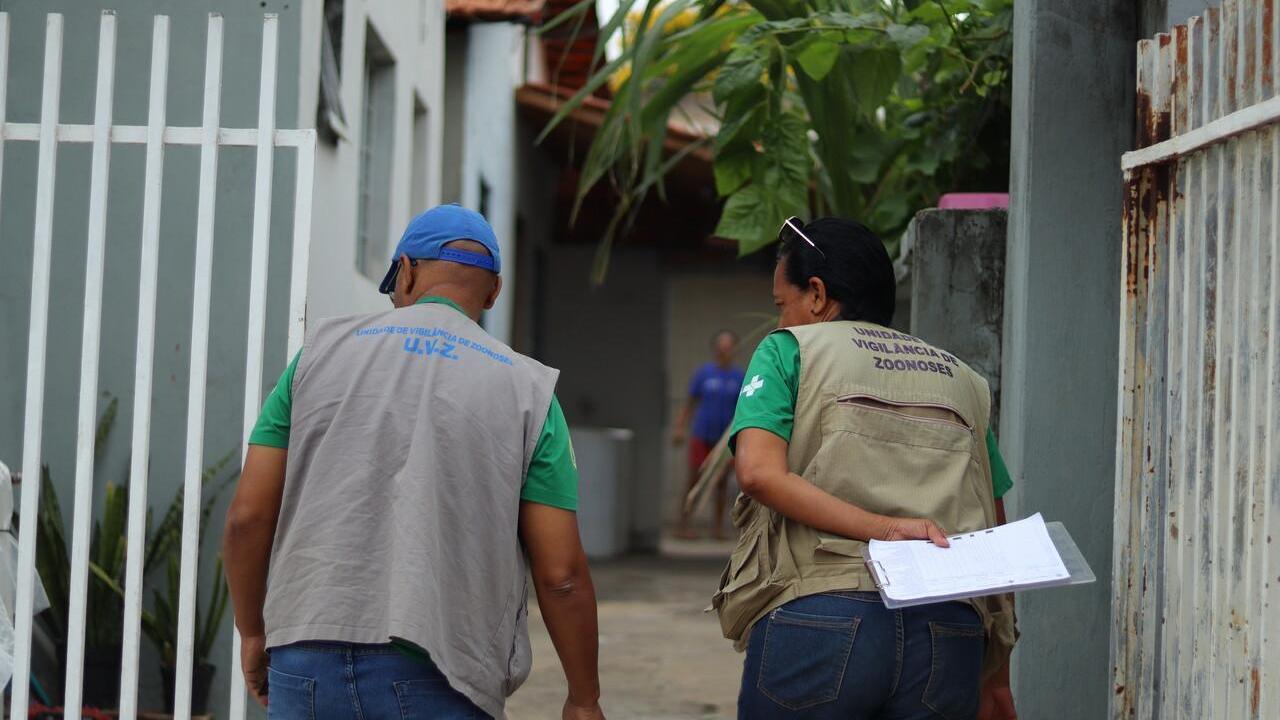 Hortolândia visita casas da população para fazer contagem de larvas de Aedes aegypti