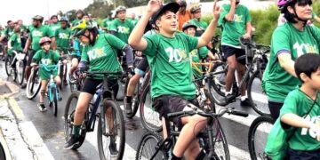 Mais de mil participantes do “Vem de Bike” deste domingo (20/09) lotaram as ruas do percurso
