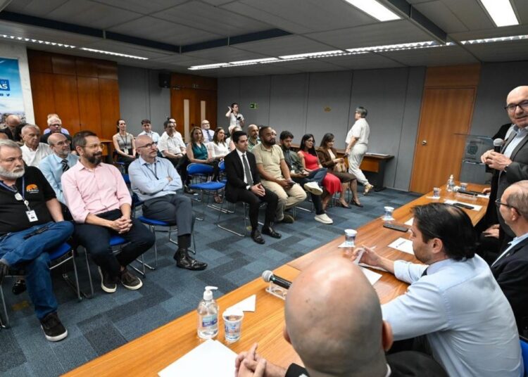 Prefeito destaca benefícios para transações imobiliárias com sistema digital unificado