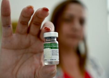 Vacina contra a gripe disponível em centros de saúde