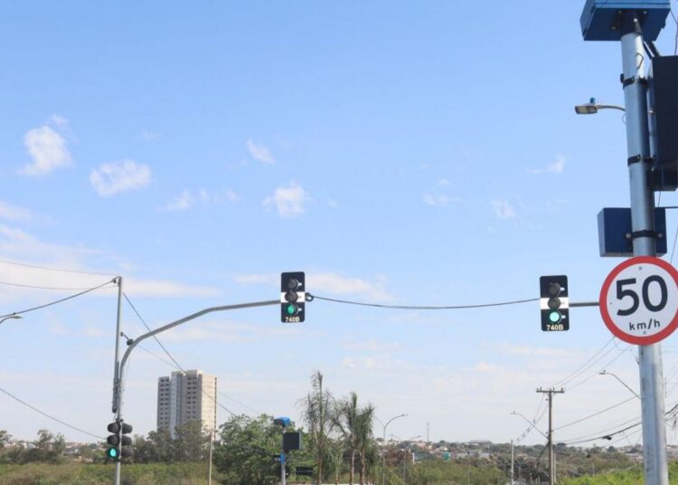 Eixo da avenida John Boyd Dunlop com pontos de radares e sinistros na avenida Barão de Itapura