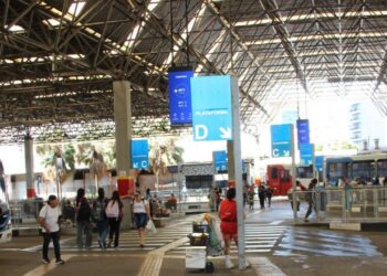 Alterações em embarque e desembarque no Terminal Central com agentes da Mobilidade Urbana