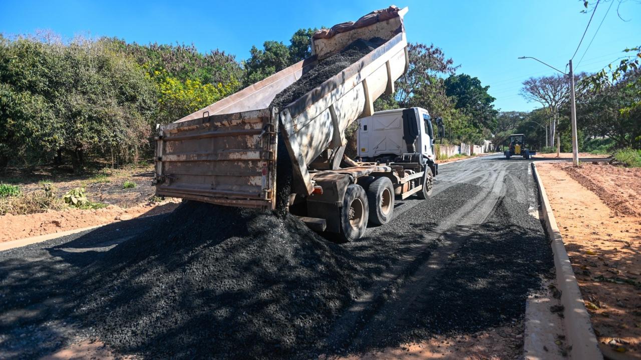 melhoria na infraestrutura e circulação do transporte coletivo no bairro Parque Aeroporto