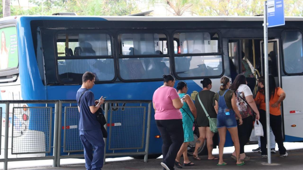 Medida atende a legislação eleitoral garantindo transporte coletivo gratuito para eleitores