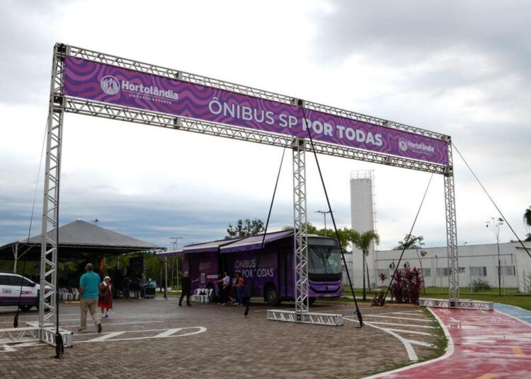 Ônibus “SP por Todas” leva orientação e acolhimento para mulheres de Hortolândia