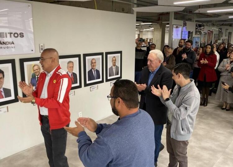 Palácio dos Migrantes agora tem “Galeria de Prefeitos de Hortolândia”